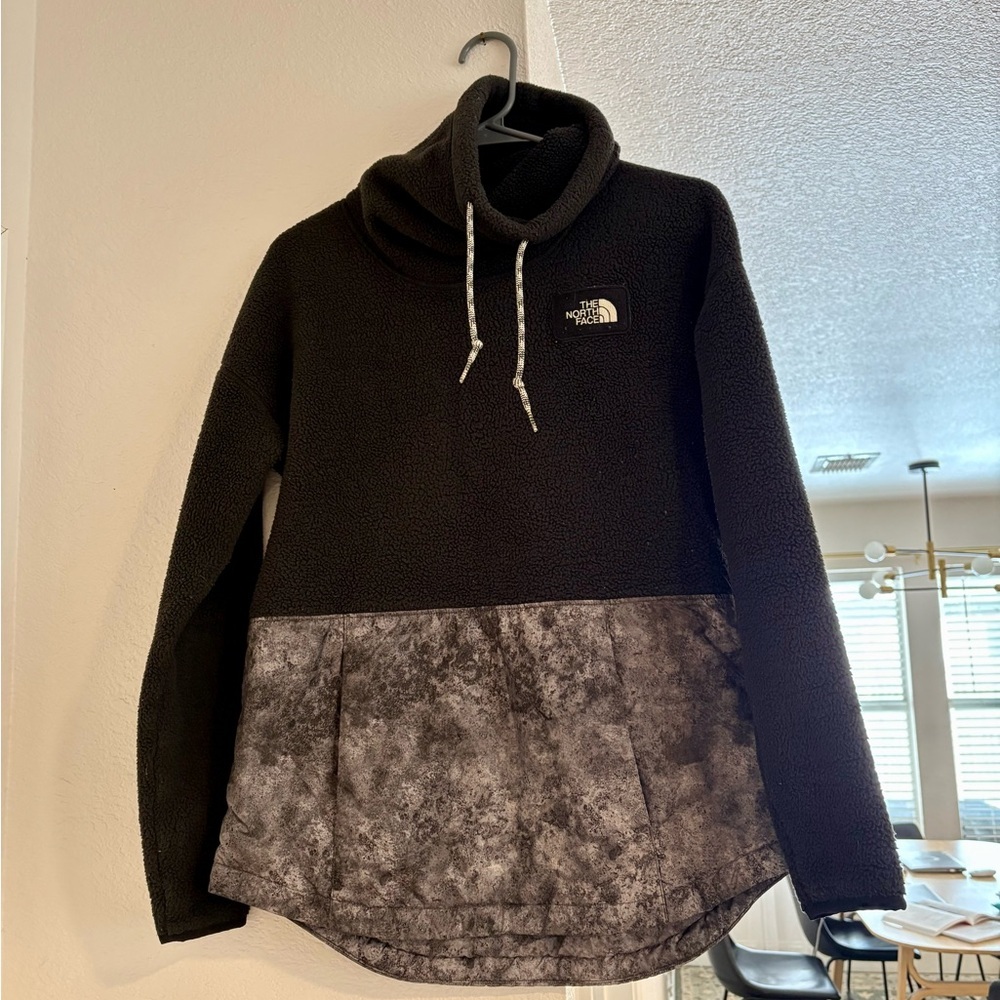 The North Face Riit Funnel Neck Pullover - Picture 3 of 6